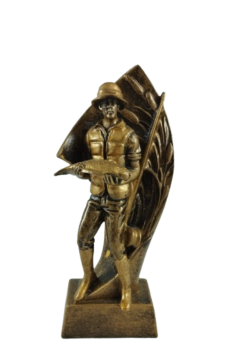 Trofeo pescador dorado con pez en sus manos, 18 cm
