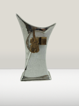Troféu musical de prata, 78 cm