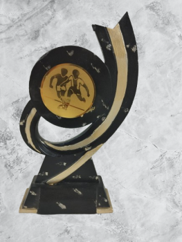 Trofeo universal para aplique con peana negra., 20 cm
