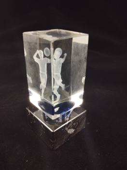 Troféu de vôlei de cristal com silhueta de menino e base preta, 325 cm