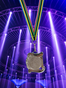 Medalha de prata com pergaminho de louro