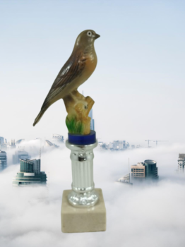 Troféu de pássaro marrom com pé marrom, 24.5 cm