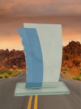 Troféu de vidro branco com lado esquerdo azul, 16.5 cm