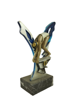 Trofeo para natacion con alas , 28 cm